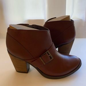 Más Artisan leather booties size 10 M